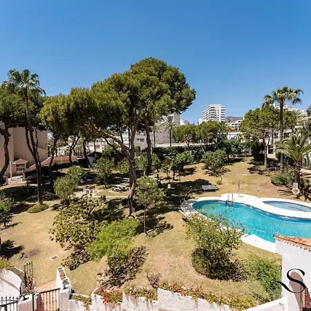 2bed , First Line Lux بينالماذينا