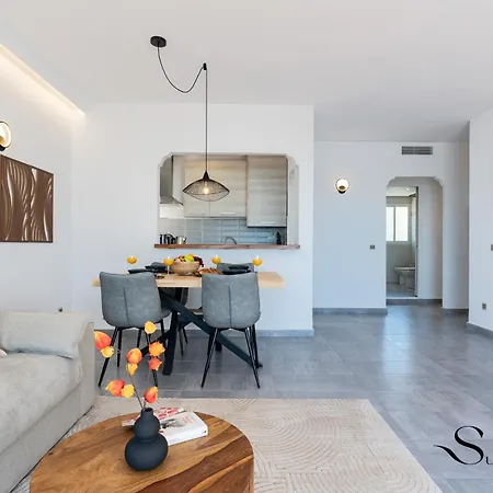 2bed , First Line Lux بينالماذينا